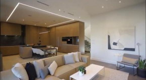 Luxury Modern New House in Central Vancouver